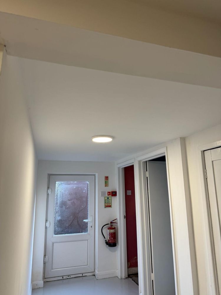 Après : sous-sol assaini, couloir propre